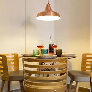 https://montano-three-center-by-ele-apartments.es-andalucia.com